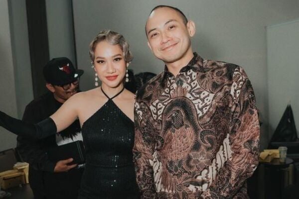 Suami selebriti Indonesia Bunga Citra Lestari dituduh melakukan penggelapan uang senilai RM1,7 juta