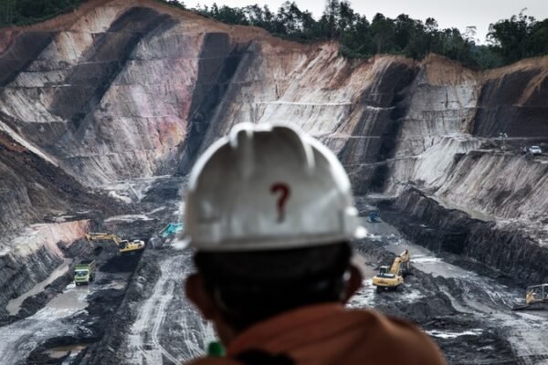 Indonesia akan tetap membakar batu bara hingga tahun 2050-an, di bawah rencana iklim yang telah diperbarui