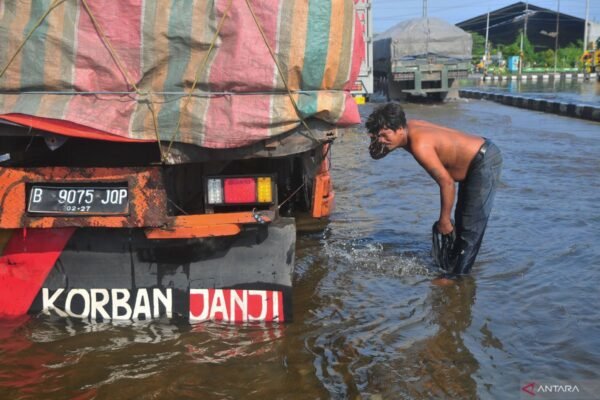 Menteri: Proyek Tanggul Laut Raksasa untuk melindungi ekonomi Indonesia
