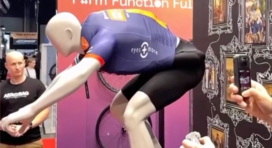 Berkendara Sepeda Bisa Lebih Aman dengan Teknologi Airbag