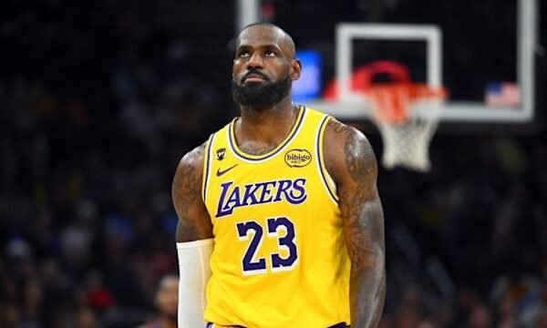 LeBron James Melakukan Perubahan Gaya Hidup Selama Rehabilitasi Sciatica