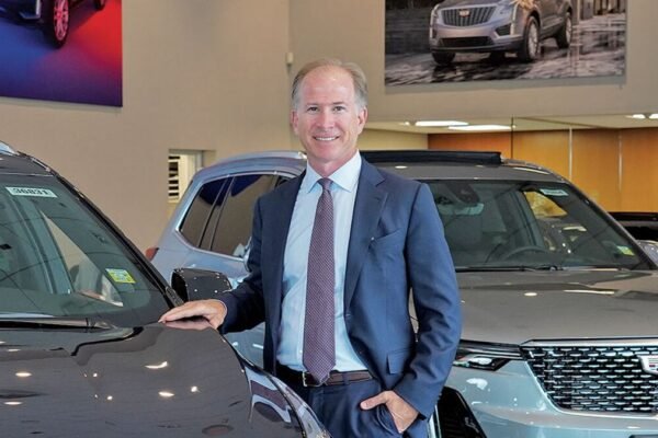 Pergeseran Pertama: Wawancara dewan dealer dari 25 merek