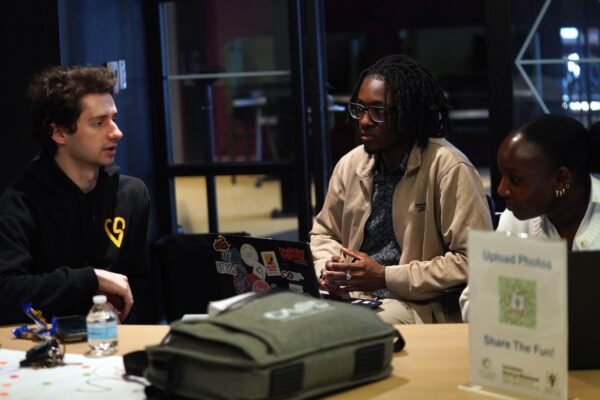 Elon AI Club memicu perbincangan seputar teknologi yang sedang berkembang.