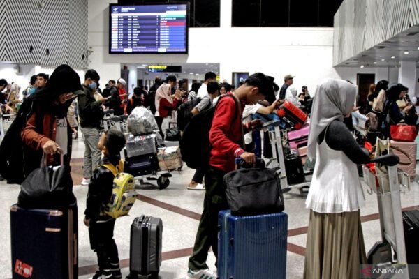 Indonesia mengalokasikan stimulus sebesar $765 juta untuk Ramadan dan Idul Fitri.