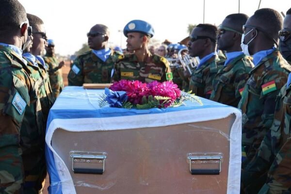 Berita Dunia Singkat: PBB akan mengevakuasi pangkalan di Kadugli, Sudan; merayakan kontribusi para migran; mengakhiri kolonialisme