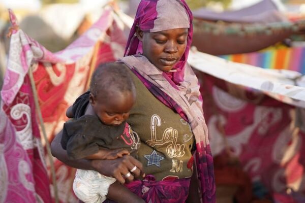 Berita Dunia Singkat: Pertempuran yang semakin memanas di Sudan, pengungsian di Aleppo, Suriah, serta seruan bantuan sebesar 1,5 miliar dolar AS untuk Sudan Selatan