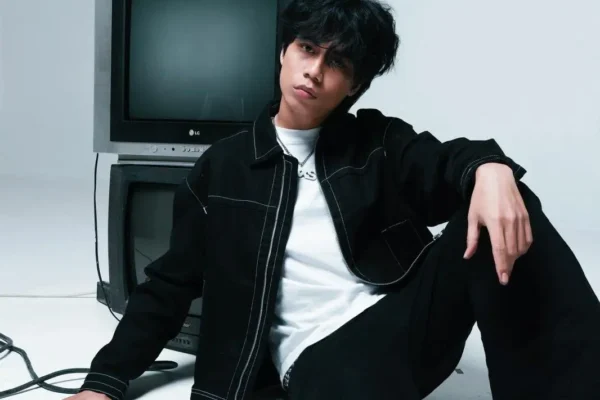 Bintang populer asal Indonesia, Tenxi, mencetak rekor; tiket konsernya di Kuala Lumpur ludes terjual dalam 30 menit; kini akan ada konser kedua