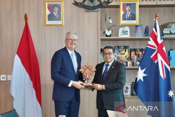 Indonesia dan Australia memperkuat kerja sama di bidang ekonomi kreatif.