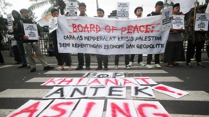 Mengapa Indonesia Harus Keluar dari Dewan Perdamaian