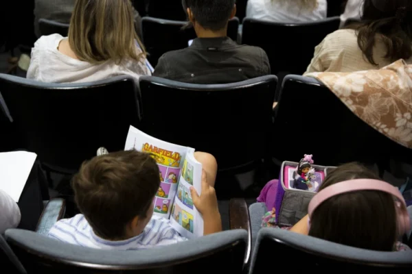 Los Angeles menjadi distrik sekolah besar pertama yang mewajibkan pembatasan waktu penggunaan layar
