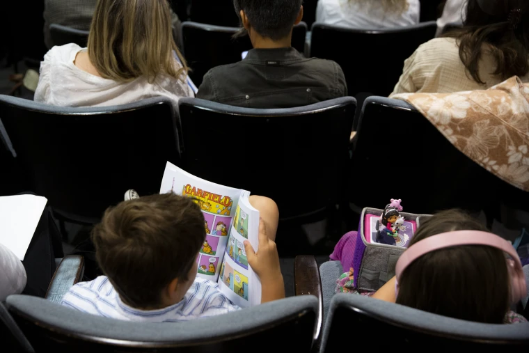 Los Angeles menjadi distrik sekolah besar pertama yang mewajibkan pembatasan waktu penggunaan layar