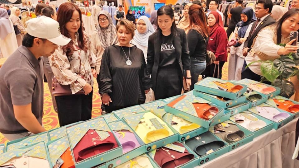 Mode dan gaya hidup Raya menjadi sorotan utama di Brunei