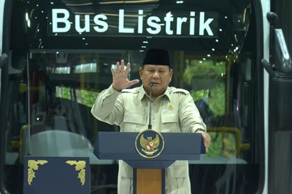 Prabowo Menetapkan Target agar Indonesia Memproduksi Mobil Listrik Secara Massal pada Tahun 2028