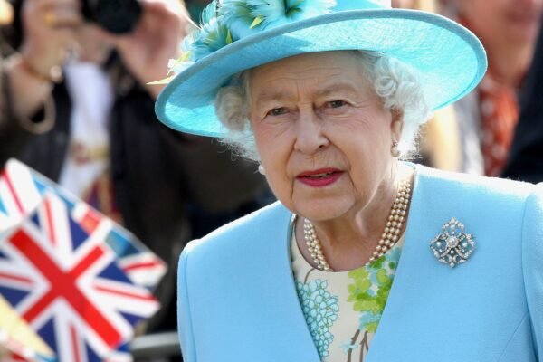 Ratu Elizabeth Tidak Menyukai "Gaya Hidup Mewah" Kerabatnya
