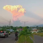 Gunung Lewotobi Laki-laki di Indonesia meletus, status siaga dinaikkan ke tingkat tertinggi
