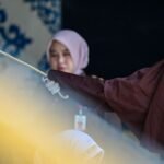 Kejadian mengerikan terkait hukum syariah: sepasang kekasih dijatuhi hukuman cambuk sebanyak 140 kali setelah melakukan hubungan seksual di luar nikah